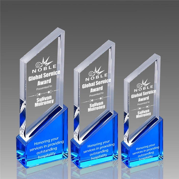New Design Engraved Crystal Trophy price