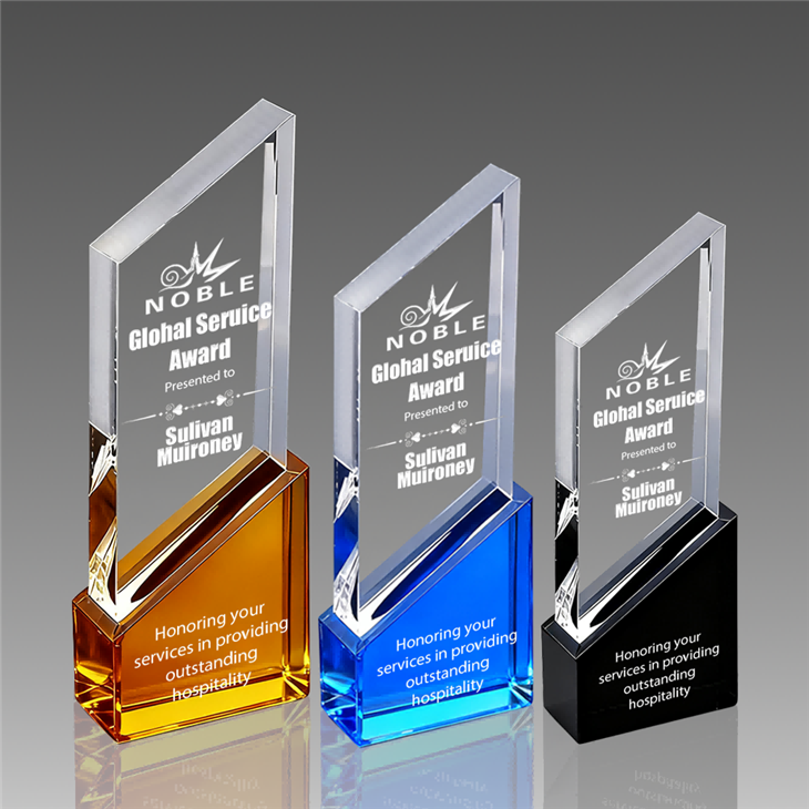 New Design Engraved Crystal Trophy manufacturers